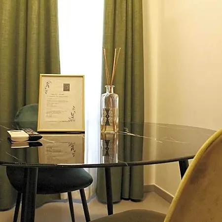 Porta Nuova Luxury Отель