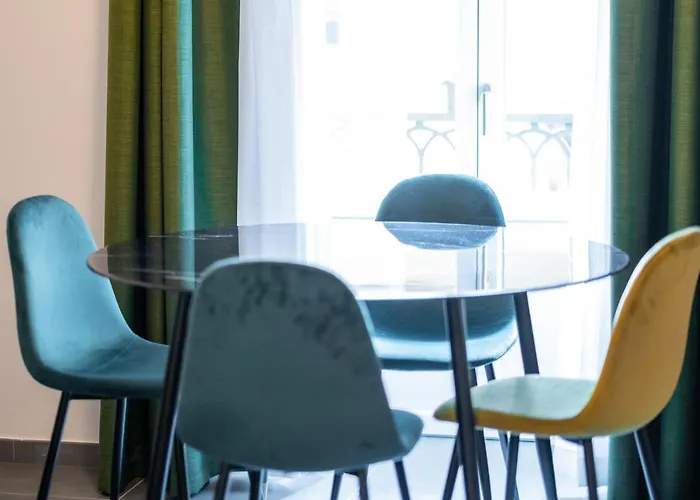 Porta Nuova Luxury 호텔 *